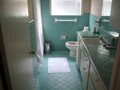 Kúpeľňa v modrej farbe, zdroj: mrbill.com