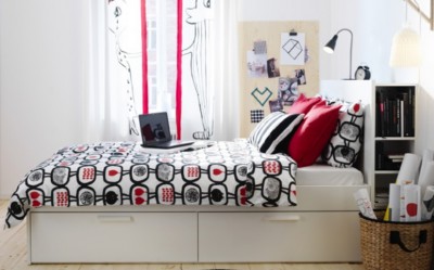 Posteľ s úložným priestorom. Autor: www.ikea.com