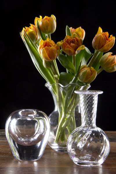 Sklenené vázy, zdroj: DinnerSeries.com
