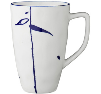 Porcelánový hrnček s tmavo modrým dekorom Mille za 16 €