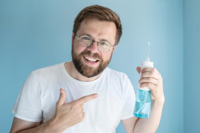 Poznáte ústnu sprchu? Vďaka nej budú vaše zuby dokonale čisté